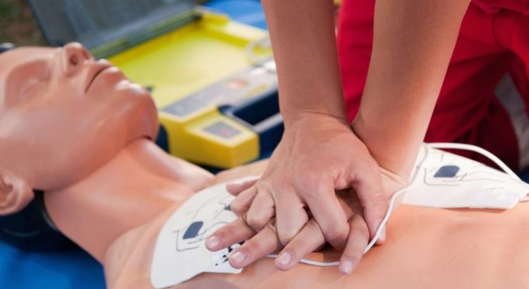 How To Become CPR and First Aid Certified